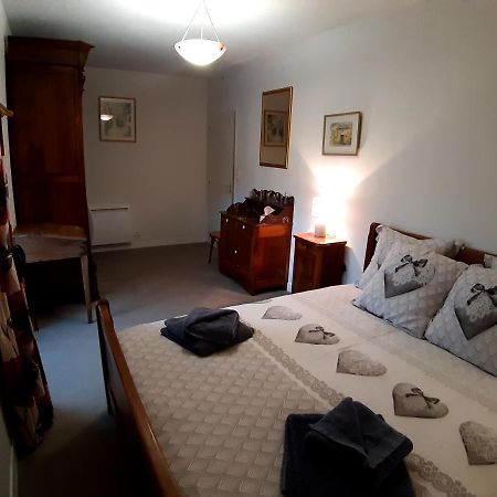 Les Adjots Wisteria Cottage מראה חיצוני תמונה