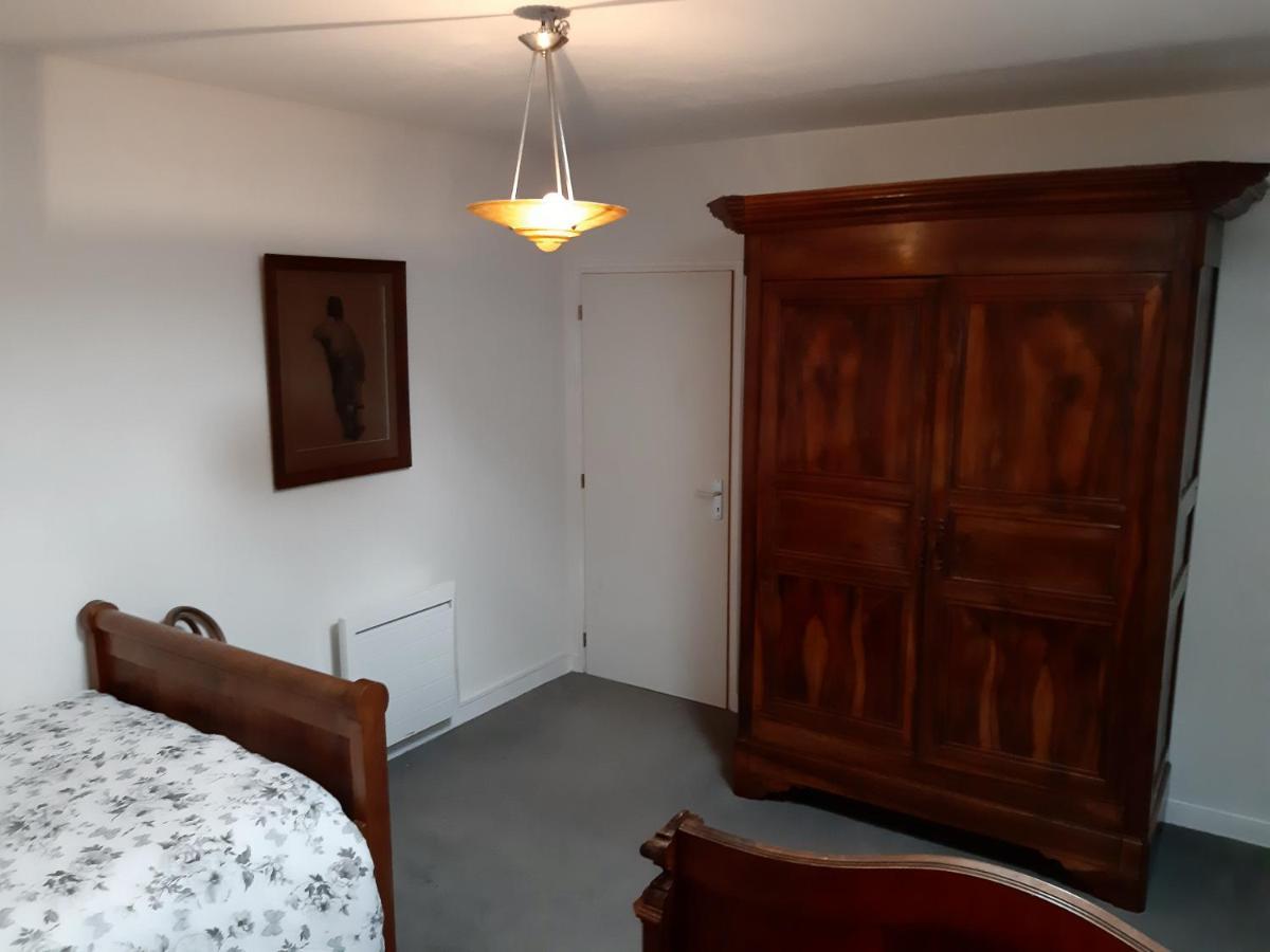 Les Adjots Wisteria Cottage מראה חיצוני תמונה