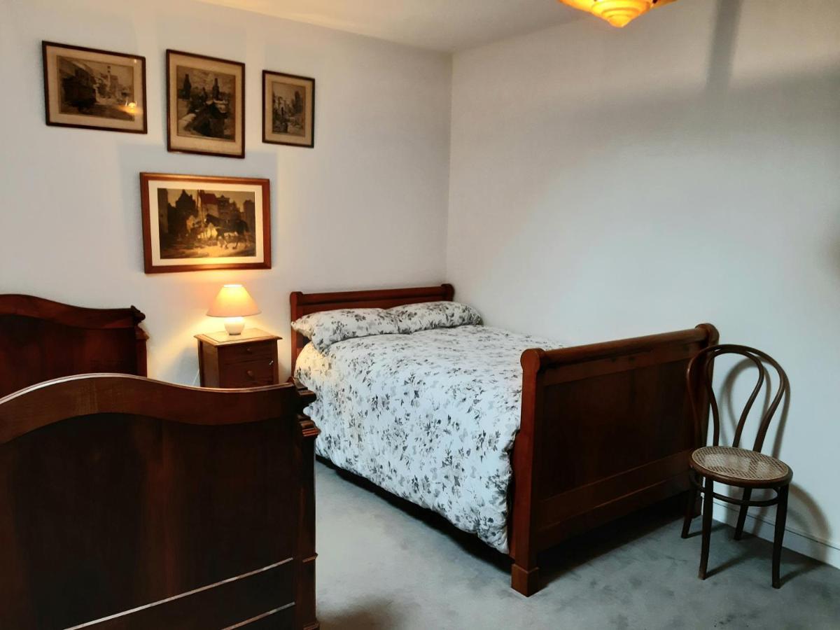 Les Adjots Wisteria Cottage מראה חיצוני תמונה